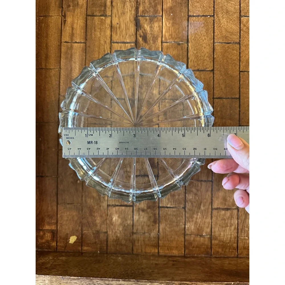 KIG Indonesia Clear‎ Pressed Glass Sunburst Round Serving Bowl 6 Inch